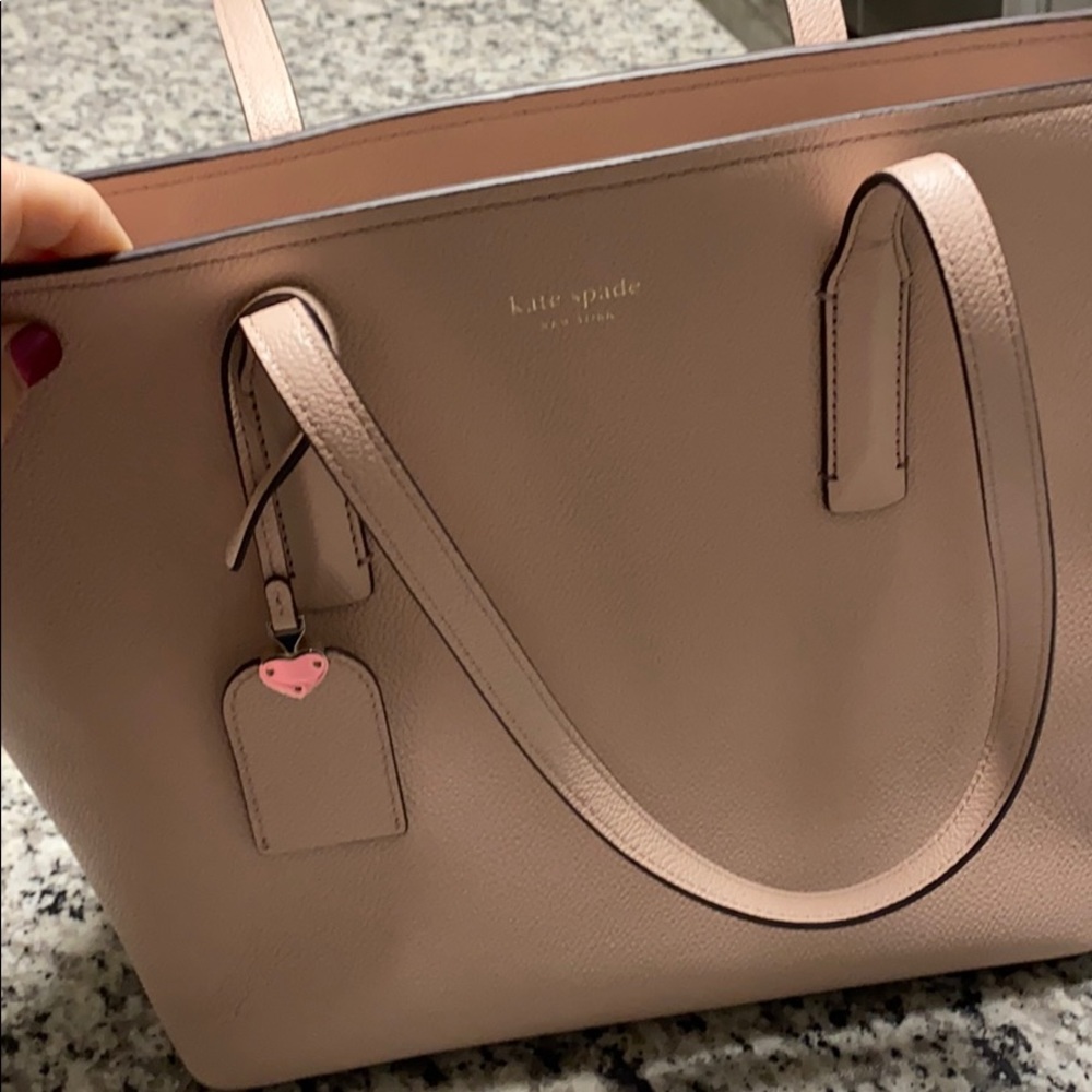 Kate Spade Purse - Picture 2 of 8